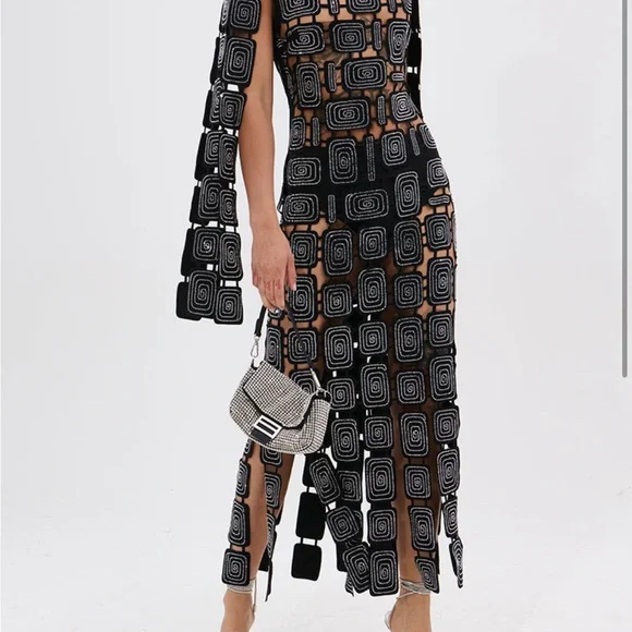 Viral Akira Black and Silver sequin Dress - Picture 6 of 8